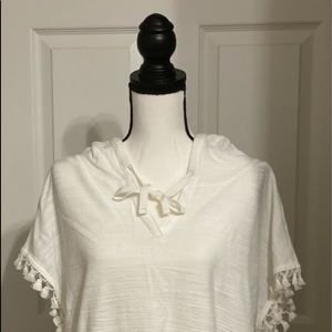 Vince Camuto hoodie coverup